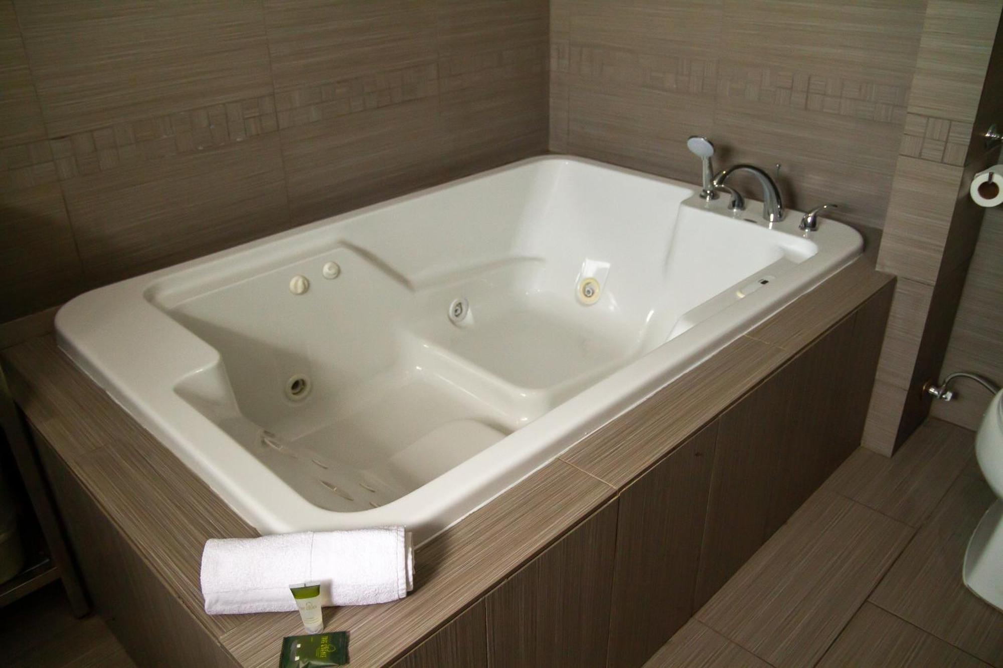 Saxony Motel Chatham-Kent Dış mekan fotoğraf