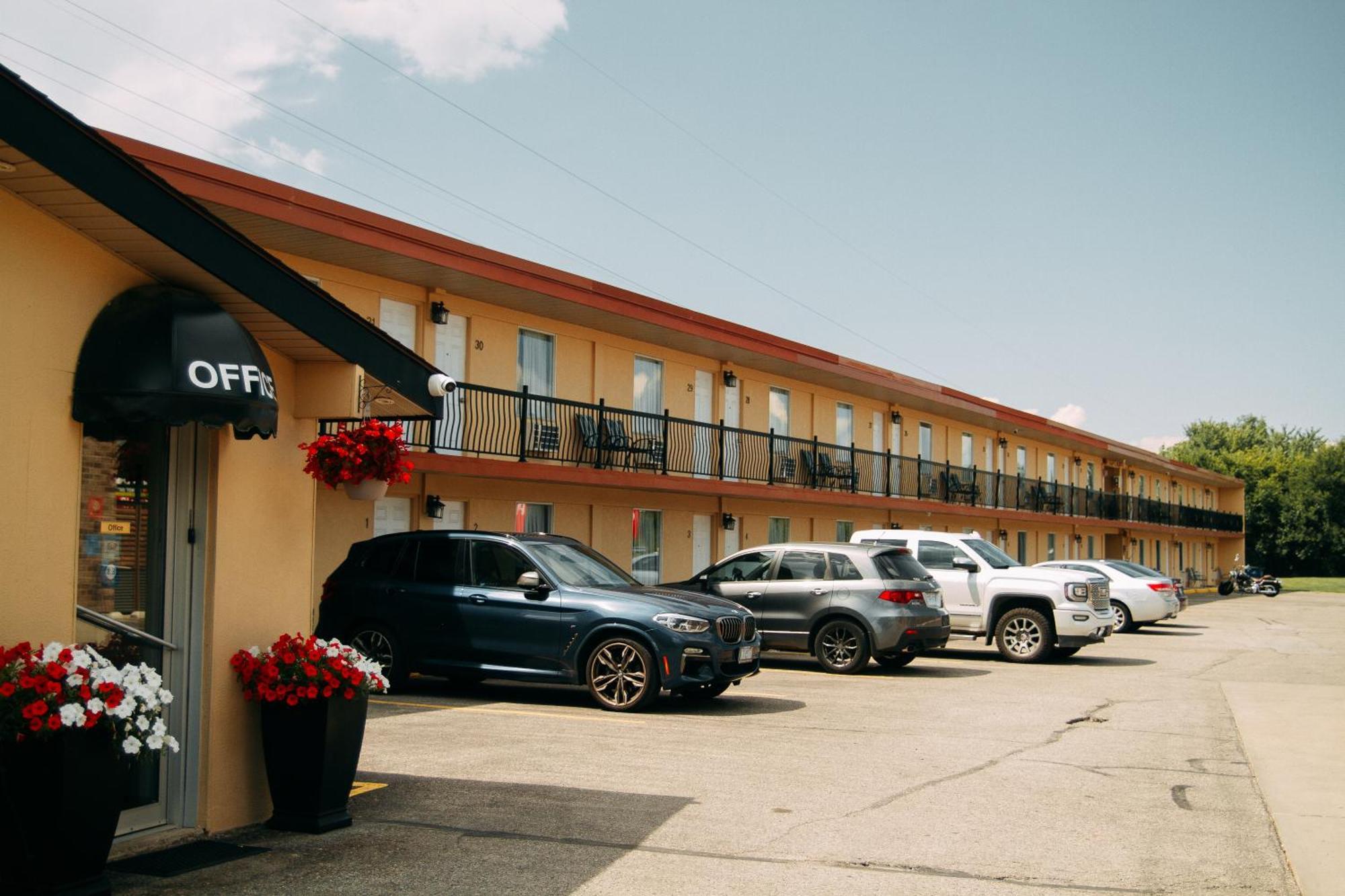 Saxony Motel Chatham-Kent Dış mekan fotoğraf